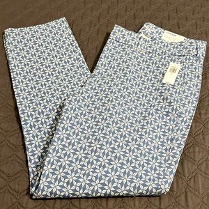 Women’s Old Navy Pixie Pants
